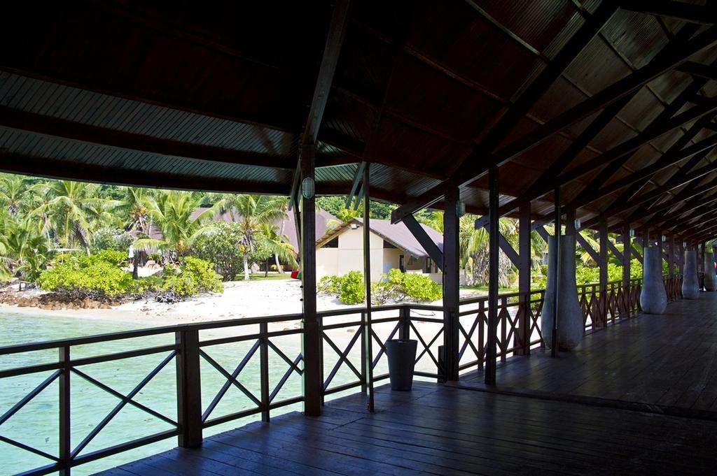 New Emerald Cove Hotel Baie Sainte Anne Buitenkant foto